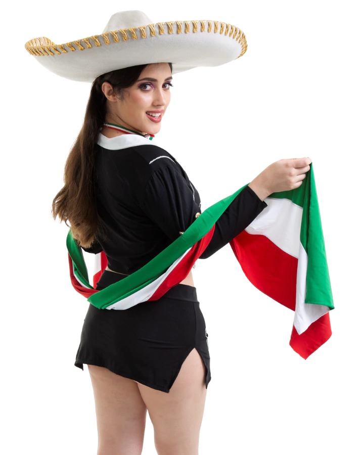 LaSexyboutique's tweet image. ¡Luce espectacular este #15DeSeptiembre! 🇲🇽✨
Nuestro conjunto para dama es perfecto para celebrar las fiestas patrias.
✅ Elegante, cómodo y 100% mexicano.
🔥 ¡Solo por tiempo limitado!
👉 bit.ly/outfit-tricolor

#Vestidos #15S #ModaFemenina #Descuentos