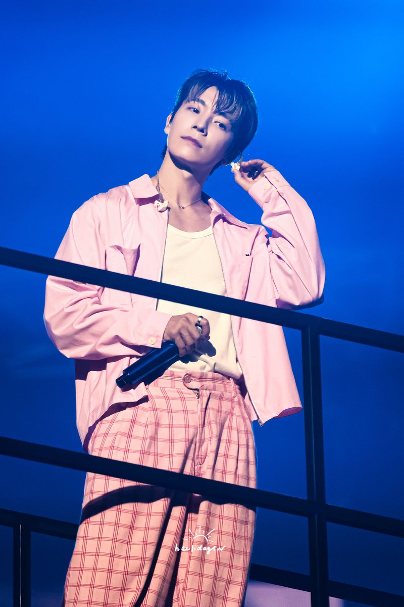 250823 SUPER SHOW IN SEOUL ‘D2’

오빠의 눈빛은 해빛처럼 따뜻하다🩵

#동해 #Donghae 
#슈퍼주니어 #superjunior