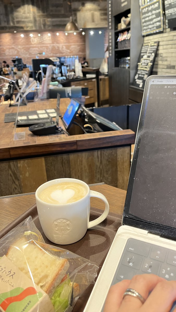 実は、、、
13年ぶりの夢を叶えに東京に来てます。
いい感じにまとまりますように！！