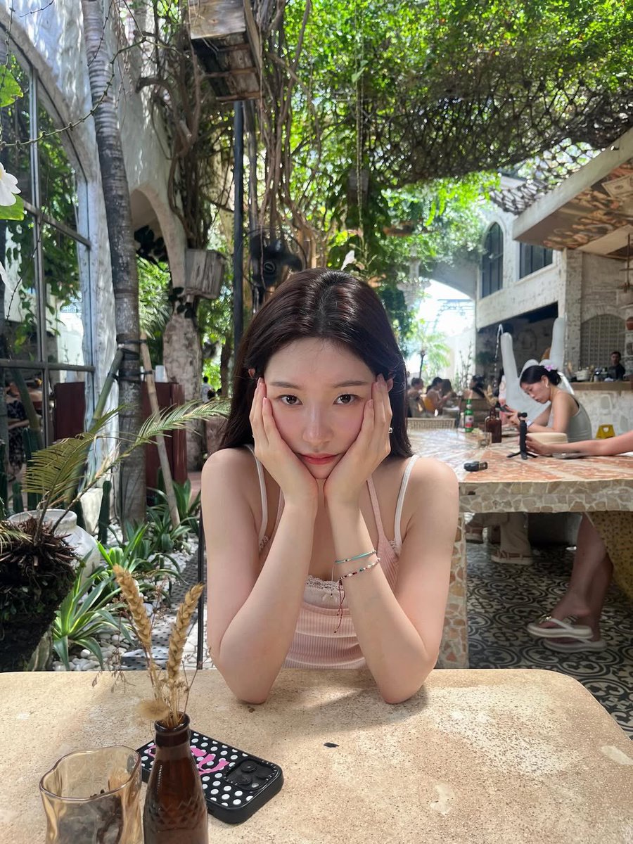 Loves Chaeyeon tweet media