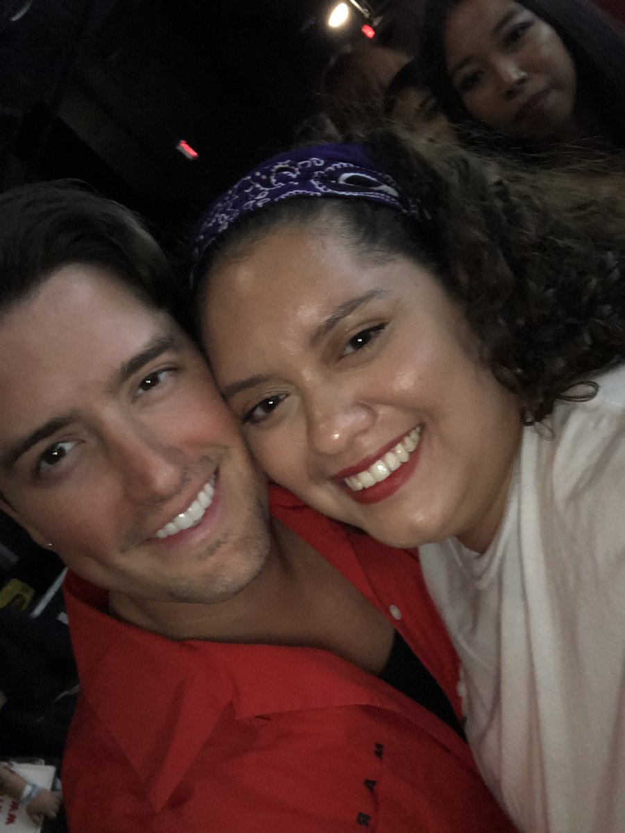 itssbevy's tweet photo. THIS JUST HAPPENED!! THANK YOU BOYS FOR THIS SELFIE AND BEING SO SWEET!! @jamesmaslow @1LoganHenderson 🥹 https://t.co/GdYpN0GVKP