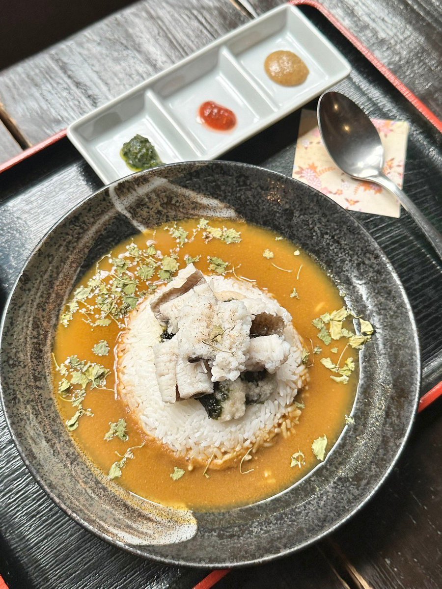 【旧ヤム邸 空堀】🍛

ディナー限定
旧ヤム式鱧カレー

そろそろ終わりの時期になります。
ぜひお楽しみくださいませ😊

今夜は10食ほどご用意です！

18:00〜L.O.21:00