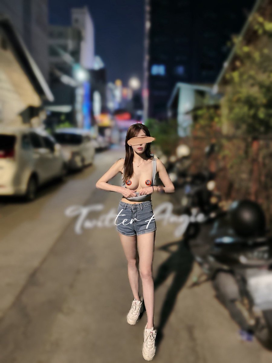 夜裡的巷子空蕩蕩的，
我走進去巷子，突然想做點壞事…
選一個：
A. 馬上阻止我
B. 陪我一起露
C. 假裝路過，卻忍不住回頭看

❤️訂閱頻道https://t.co/EcfWh7jnfY https://t.co/ZhRs3SFggR