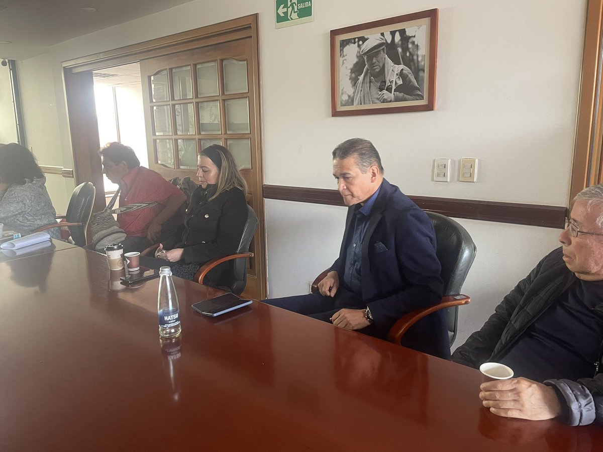 Unitarios (@unitarioscol) on Twitter photo Nos fortalecemos en cada reunión, diálogo, compartir somos fortaleza con #RespetoEnLaDiferencia <a href="/PTrabajoC/">Partido del Trabajo de Colombia</a> <a href="/ComunesCoL/">Partido COMUNES 🌹</a> <a href="/P_Ecologista/">Partido Ecologista Colombiano</a> <a href="/PartidoTSC/">Todos Somos Colombia (Oficial)</a> <a href="/PartidoED/">Partido Esperanza Democrática</a> <a href="/PartidoTSC/">Todos Somos Colombia (Oficial)</a> <a href="/SiPodemosCol/">Sí Podemos</a> <a href="/MOV_AbrilM19/">MOVIMIENTO 19 DE ABRIL M-19</a> <a href="/ciudadanoblanco/">MOVIMIENTO CIUDADANO BLANCO</a> <a href="/modep_colombia/">MODEP_Colombia</a> <a href="/PoderPopularCo/">Poder Popular Colombia</a> <a href="/somosjusticia26/">Somos Justicia</a> <a href="/JuntanzaNaciona/">Juntanza Nacional</a> Nos fortalecemos en cada reunión, diálogo, compartir somos fortaleza con #RespetoEnLaDiferencia <a href="/PTrabajoC/">Partido del Trabajo de Colombia</a> <a href="/ComunesCoL/">Partido COMUNES 🌹</a> <a href="/P_Ecologista/">Partido Ecologista Colombiano</a> <a href="/PartidoTSC/">Todos Somos Colombia (Oficial)</a> <a href="/PartidoED/">Partido Esperanza Democrática</a> <a href="/PartidoTSC/">Todos Somos Colombia (Oficial)</a> <a href="/SiPodemosCol/">Sí Podemos</a> <a href="/MOV_AbrilM19/">MOVIMIENTO 19 DE ABRIL M-19</a> <a href="/ciudadanoblanco/">MOVIMIENTO CIUDADANO BLANCO</a> <a href="/modep_colombia/">MODEP_Colombia</a> <a href="/PoderPopularCo/">Poder Popular Colombia</a> <a href="/somosjusticia26/">Somos Justicia</a> <a href="/JuntanzaNaciona/">Juntanza Nacional</a>