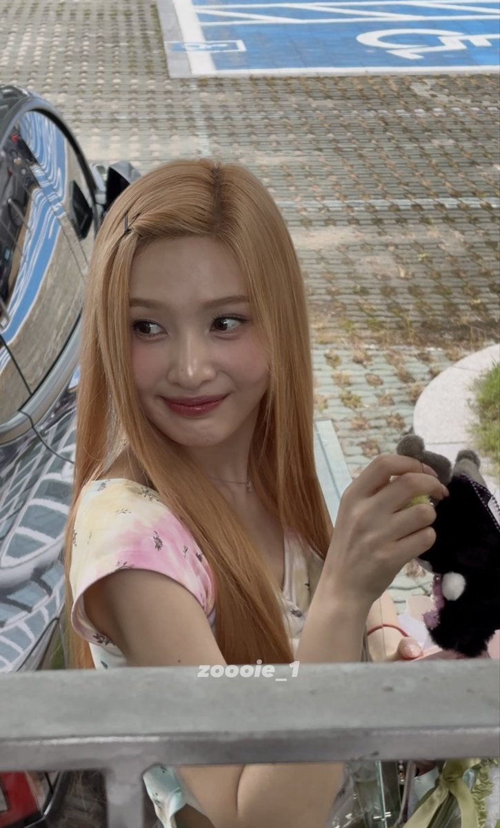 250827 동물농장 출근 #조이 💚

폰카가 이렇게 아름다워도 되는겨? 🥹