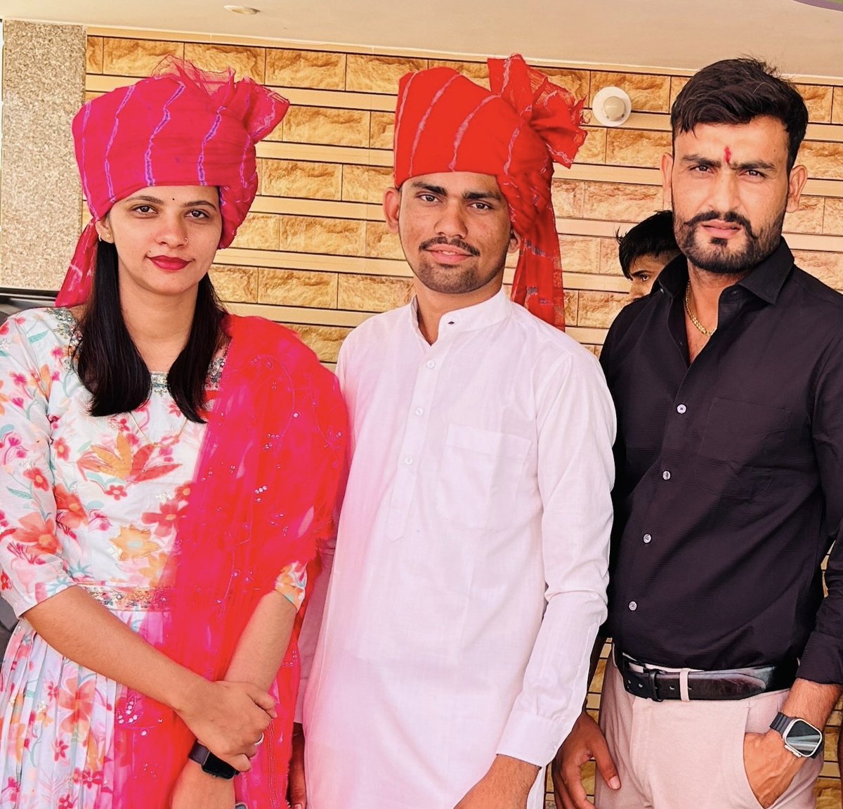 Mukesh मारवाड़ी (@mukeshbaitu) on Twitter photo लोकप्रिय सरपंच <a href="/dr_sanju__/">Sanju choudhary</a> जी को जन्म दिवस के शुभ अवसर की घणी घणी मोकऴी बधाई एवं शुभकामनाएं।
तेजाजी महाराज की असीम कृपा सदा आप पर बनी रहे। लोकप्रिय सरपंच <a href="/dr_sanju__/">Sanju choudhary</a> जी को जन्म दिवस के शुभ अवसर की घणी घणी मोकऴी बधाई एवं शुभकामनाएं।
तेजाजी महाराज की असीम कृपा सदा आप पर बनी रहे।