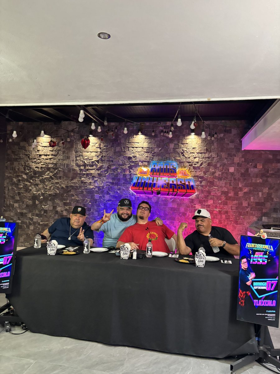 Noche de capibaras 
Live YA: youtube.com/live/78V5N8vDV… 

#AmosDelUniverso