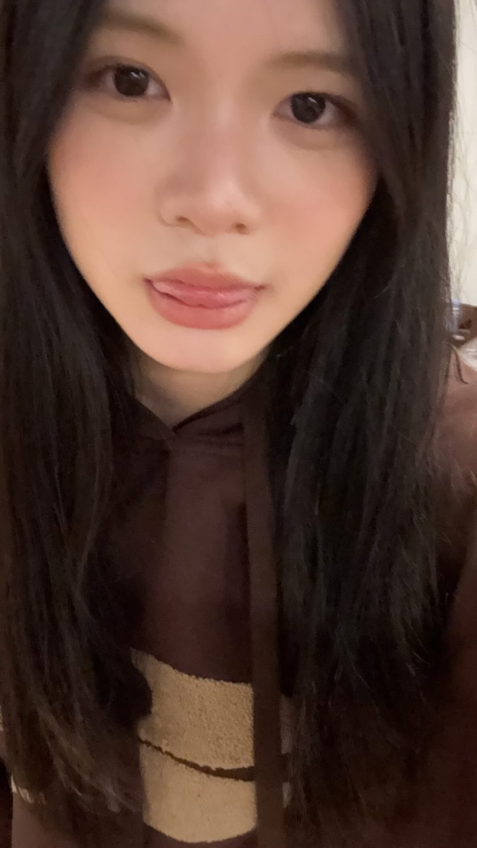 𝗕.𝗕𝘂𝘁𝘁𝗲𝗿𝗳𝗹𝘆🦋 (@b_butterfly402) on Twitter photo 