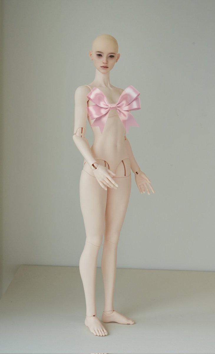 Female body recommendations.
This is a 64-68cm body from 2ddoll  . She looks very powerful. It's very suitable for my doll -Lai.
#joydoll #bjd #doll #BJDDoll #bjdcollector #BallJointedDoll #DollArt #BJDCreation
#DollPhotography #BJDDIY #DollCollector #BJDLove