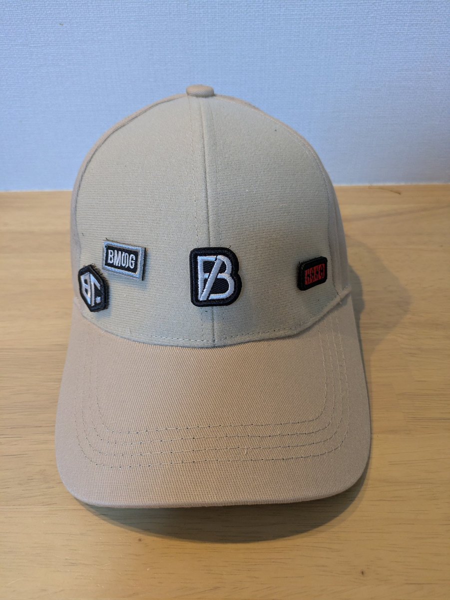 BMSG新商品のキャップが届いた。上部の膨らみの形が好みでとても良い