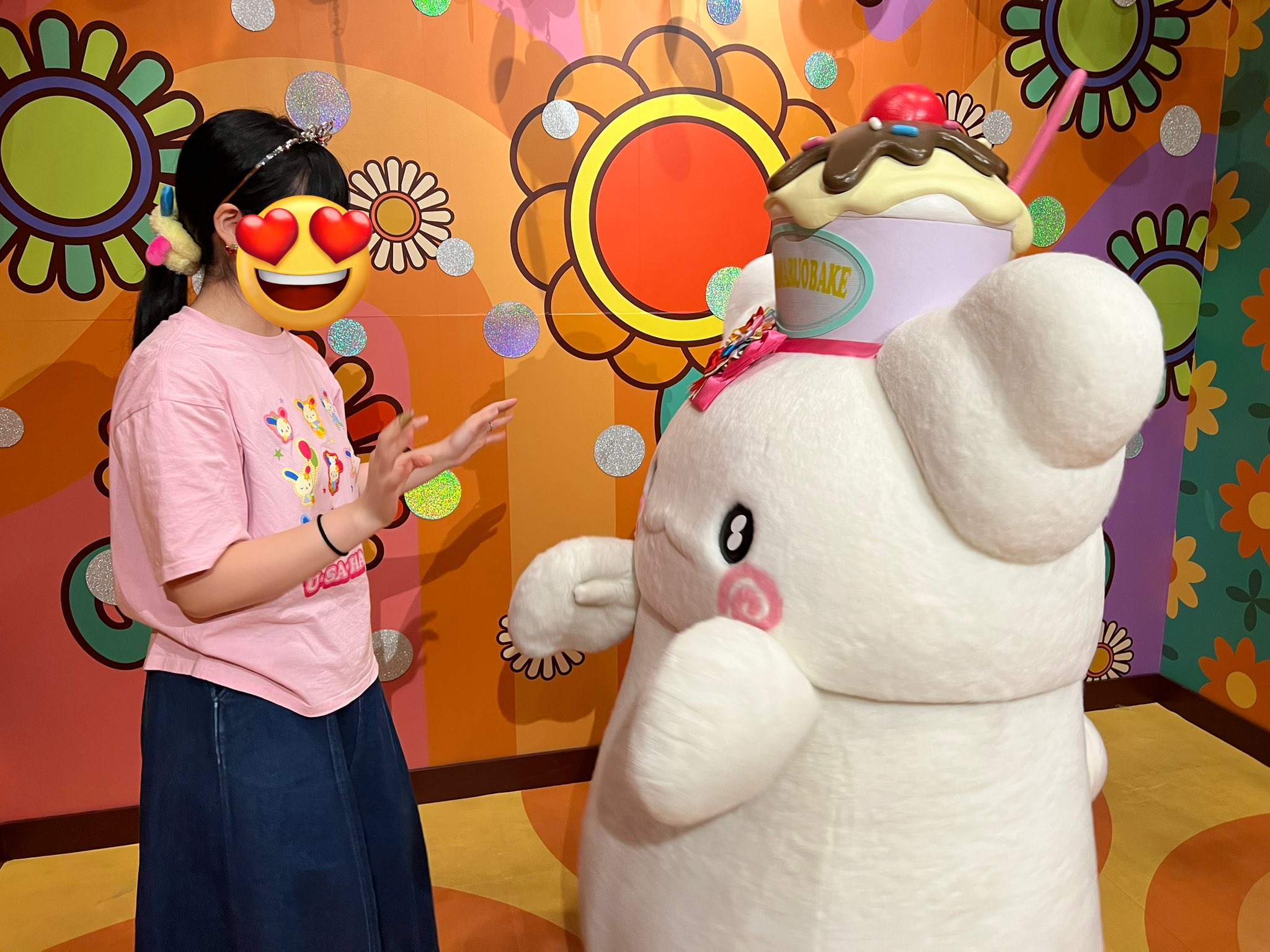 サンリオ ウサハナ スピンズ SPINNS ビッグTシャツ 半袖 ブラック サンリオ ウサハナ スピンズ SPINNS ビッグTシャツ 半袖