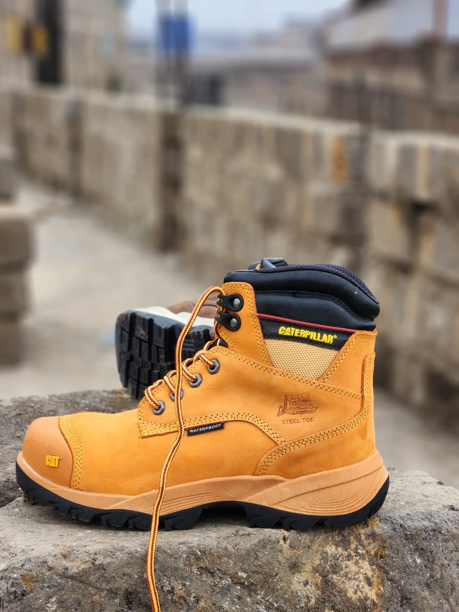 Vaa kama Mhesh leo. Sio kutreat kina Nyambura na Njoki tu. Better Call Sheriff your favorite TL HAWKER, nakuplug hapa <a href="/TSneakerzzz/">@TSneakerzzz</a> kwa bei nafuu

F1 - Ksh 1999
F2 - Ksh 3499
F3 - Ksh 4899
F4 - Ksh 5399

Pay on Delivery for Nairobi. Delivery Countrywide
☎️ wa.me/+254722118566