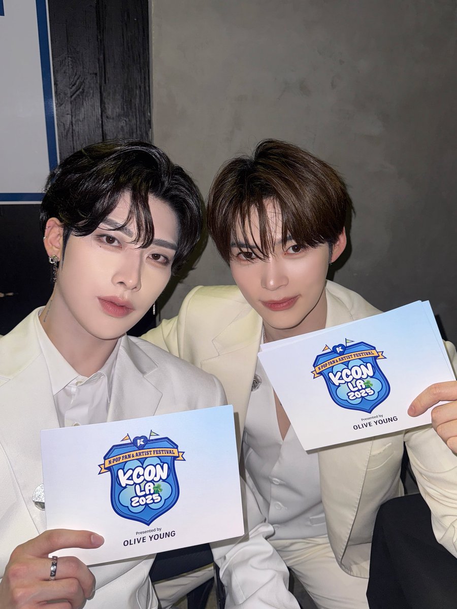 ZB1 リッキー 中国 中華 マカオ 入場特典 ZONE Day1 Day2 ZB1 Rickyリッキー 中華 urban decayトレカ2枚セット - メルカリ