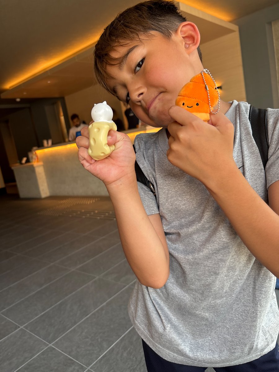 The amount of capsule toys we bought after the shrine visit defies the senses…