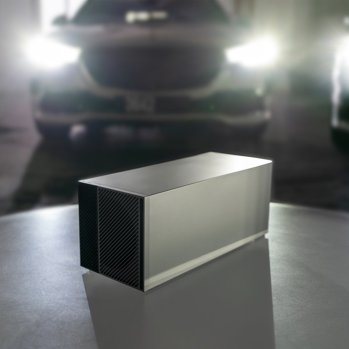 WeRide_ai's tweet image. Congrats @nvidia on the @NVIDIADRIVE AGX Thor Developer Kit launch! Our #HPC 3.0 platform built with @Lenovo &amp;amp; dual DRIVE AGX Thor powers our #Robotaxi #GXR — the first mass-produced L4 #AV on Thor, boosting performance &amp;amp; cutting AD suite cost 50%. Proud to be an NVIDIA priority…