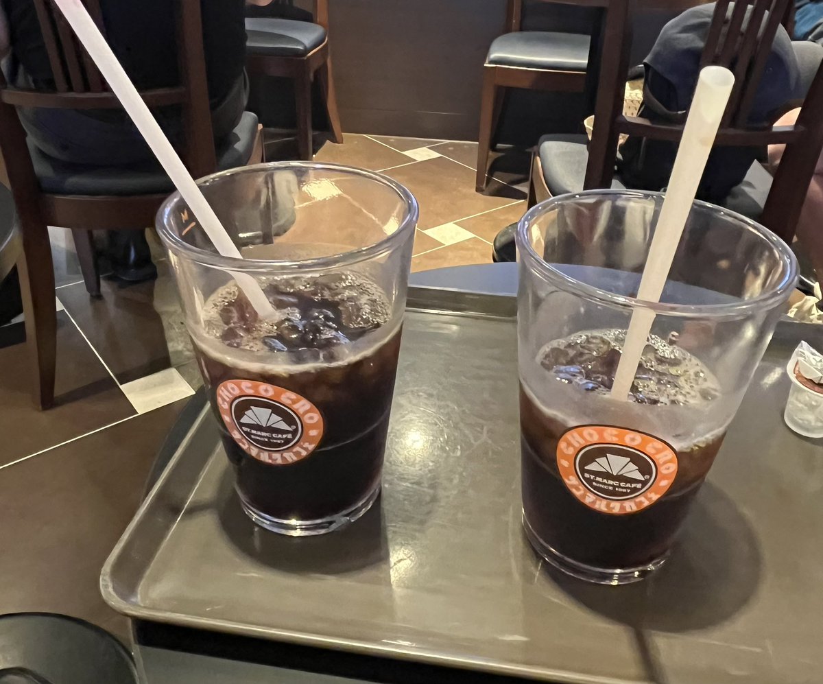 久々に限定のなでしこを食べに行ったら
20食限定が5食限定になっていました
開店10分前に並んだので
無事食する事が出来ました
食後のコーヒーはサンマルクカフェ