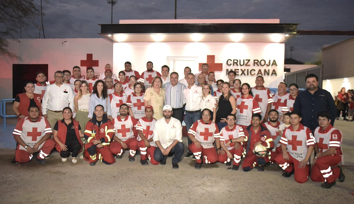 tonoastiazaran's tweet photo. En la Cruz Roja se salvan vidas todos los días, por eso hoy es tan especial entregar sus instalaciones renovadas en la Zona Sur 🚑.
Gracias al Presupuesto #CRECES y la participación de la comunidad, se mejoraron áreas de atención, accesibilidad y el patio de ambulancias.
Mi reconocimiento a la Cruz Roja, voluntarios y a la ciudadanía que hizo posible recuperar este espacio, después de años de abandono.
#TrabajoQueSeNota