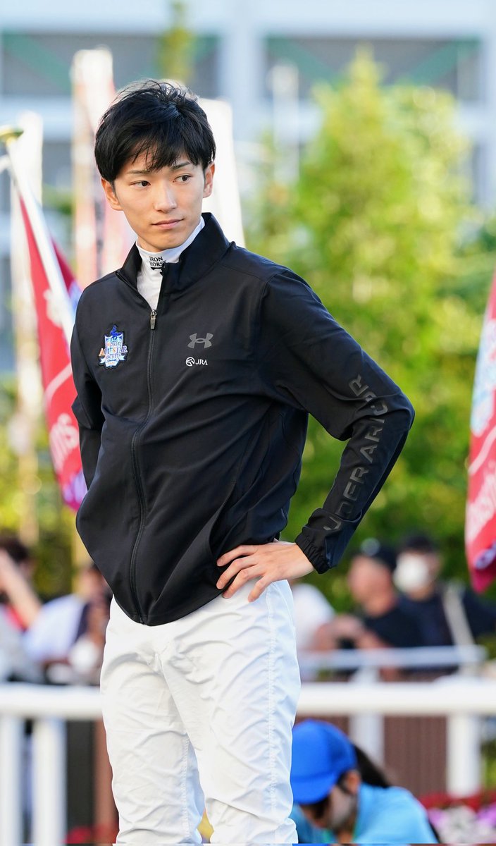 KizunaGRAN_MA's tweet image. 2025/8/24 札幌競馬場
ワールドオールスタージョッキーズ
表彰式

#坂井瑠星 騎手
#ワールドオールスタージョッキーズ
#WASJ