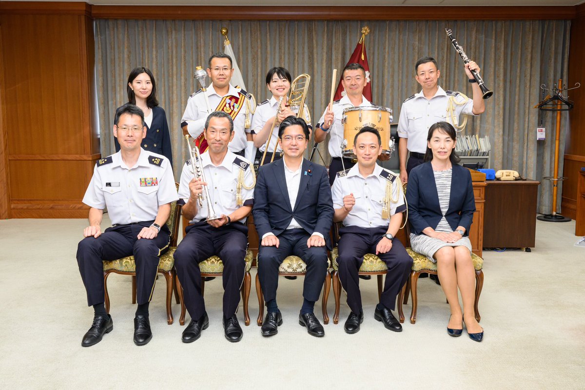 ModJapan_en's tweet image. On Aug 26, PVM Kaneko provided encouragement to #JGSDF band members being dispatched to Military Tattoo to celebrate Papua New Guinea’s 50th independence anniversary. They will fascinate PNG audience and show 🇯🇵🇵🇬 partnership through a joint performance with #PNGDF Military Band.