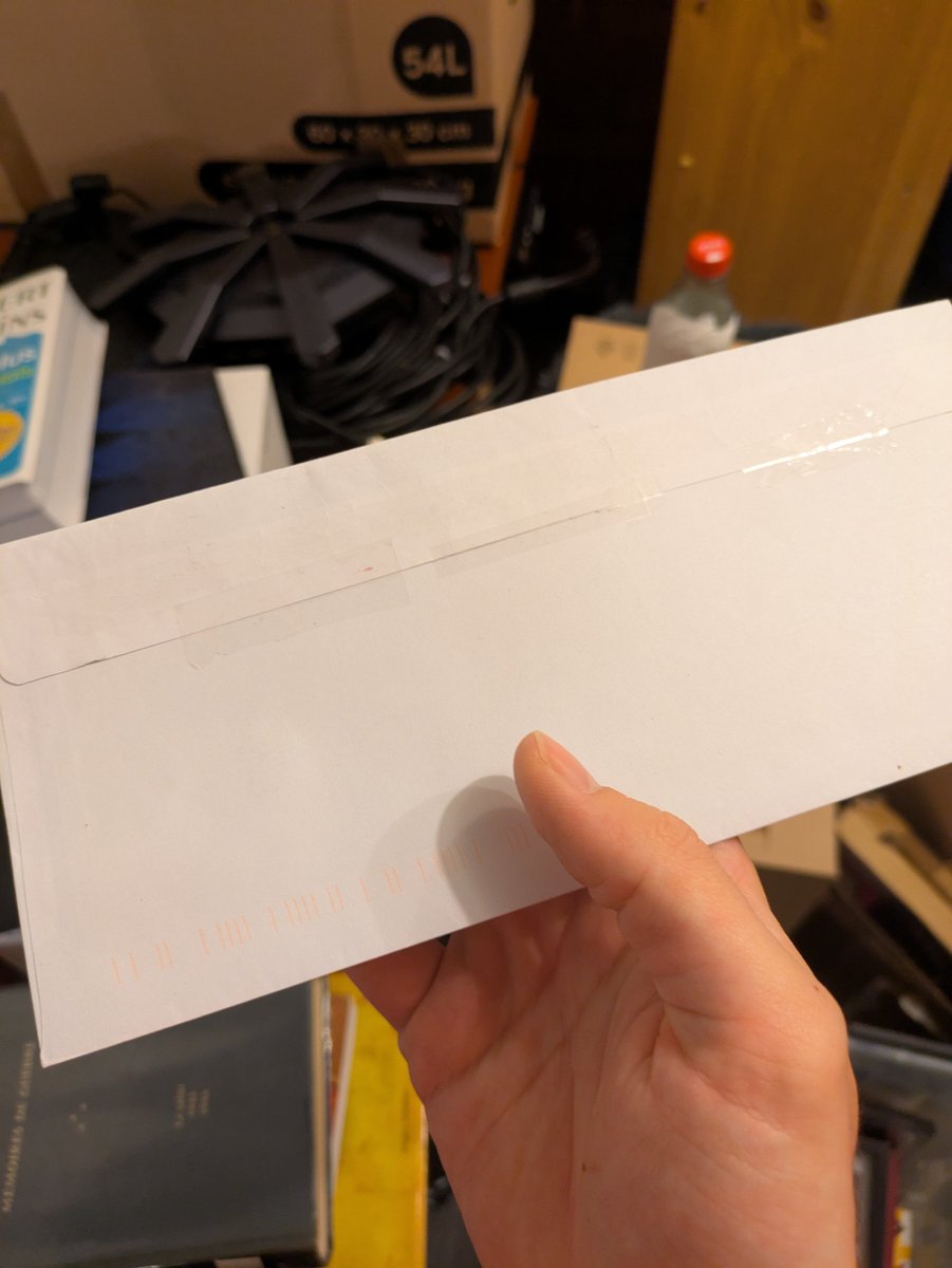 a6doff's tweet photo. I just found some unopened fan mail from 2021, so I decided to open it and.... fml https://t.co/EvE7ptDWNA