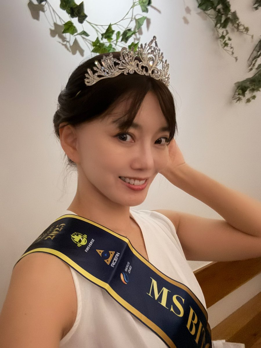 今日はMs #Bitcoin という日本🇯🇵で言うと紛らわしい6月のミスコンで賞をいただいたからスペシャルゲストとしてイベントに登壇します。 今日は Miss Crypto Japanでなく、Ms Bitcoin 2nd RUです。 @AnybodyGlobal @FireverseV  @Aicean_ai