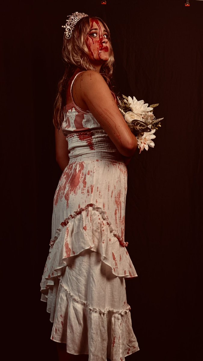 I didn’t have a Facebook page to vote, so I guess I’m creating one now. If you find a second to give this amazing kid some love, I’d really appreciate it. 

faceofhalloween.org/browse/2025/gr…