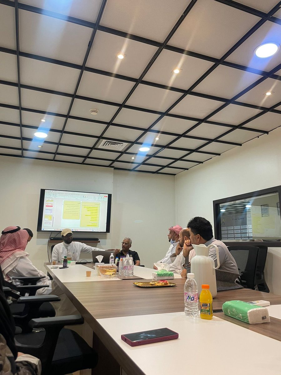 تم مساء اليوم الثلاثاء الموافق ٢٦ أغسطس عقد اجتماع <a href="/Shebelyanbu/">فريق شبل ينبع التطوعي</a> واستئناف نشاطه بحضور اعضاء الإدارة ومناقشة أنشطة العام الماضي وجدولة أعمال السنة القادمة وتحضير حفل الختام وتدشين البرامج

<a href="/MushatYanbu/">فريق مشاة وهايكنج ينبع التطوعي</a> 
<a href="/YanbuMashi/">فريق مشاة ينبع النسائي التطوعي</a> 
<a href="/Zumoroda_Yanbu/">فريق زمردة للمشي والهايكنج</a> 
#ينبع 
#ينبع_الصناعية