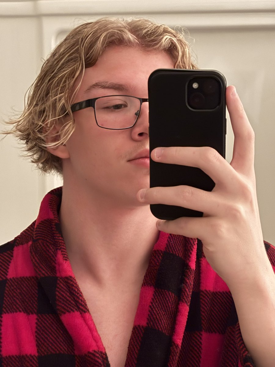 Drastlyy tweet media