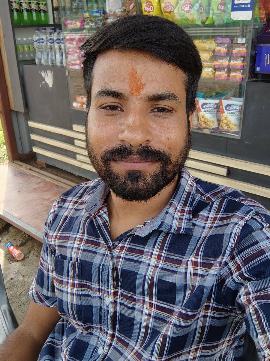 बुराई होना भी जरूरी है जीवन में हर रोज तारीफ सुनोगे तो आगे नहीं बढ़ पाओगे!!