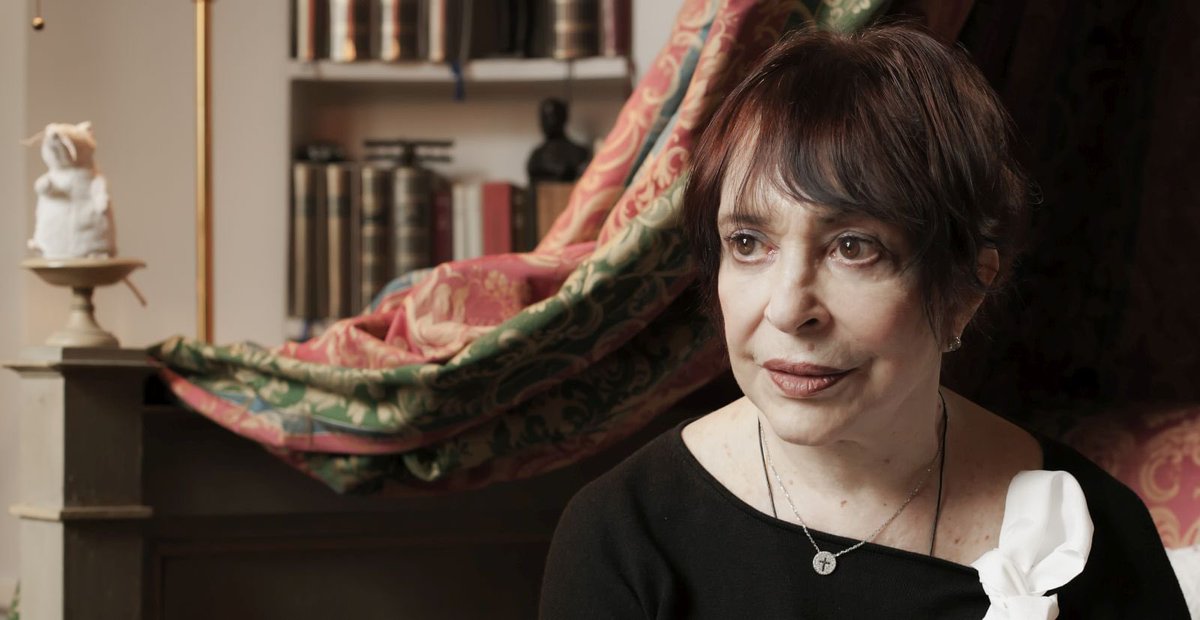 Occhi mobili, talvolta incaricati di esprimere stupore e meraviglia, talvolta delegati al racconto del desiderio, spesso vocati al mistero.
Una voce dal piccolo lemmario di Gabriele Rigola in ricordo di Adriana Asti | fatamorganaweb.it/piccolo-lemmar…