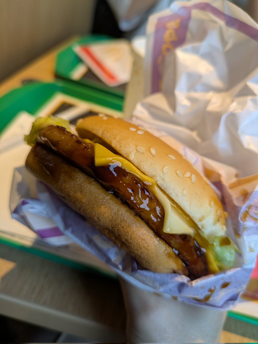 美味かった…
ジャンク万歳🙌🏻
次は月見までさようなら🎑
#チーチーてりやき