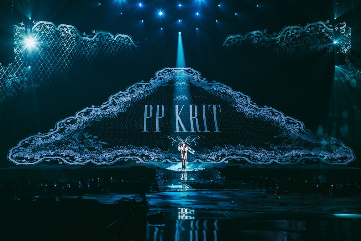 แฟน ๆ "พีพี กฤษฏ์" รีบจับจอง! “PP Krit My Pleasure Photobook” รวมทุกโมเมนต์สุดประทับใจจากคอนเสิร์ตเดี่ยวครั้งแรก

#PPKritt
#PPKritMyPleasurePhotobook
#PPKritEntertainment 

อ่านข่าวเพิ่มเติมได้ที่ web.facebook.com/OneTruthPressC…