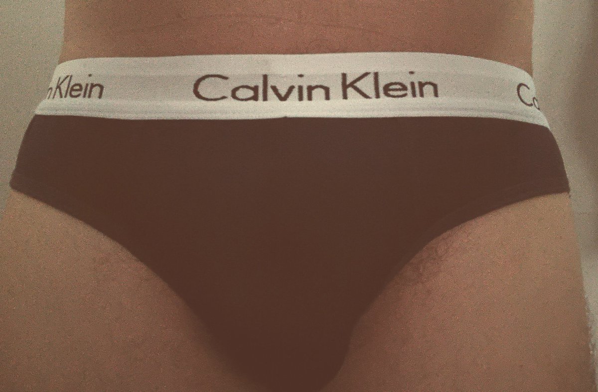 ได้เวลาขายเกงในคับ 😘😘😘