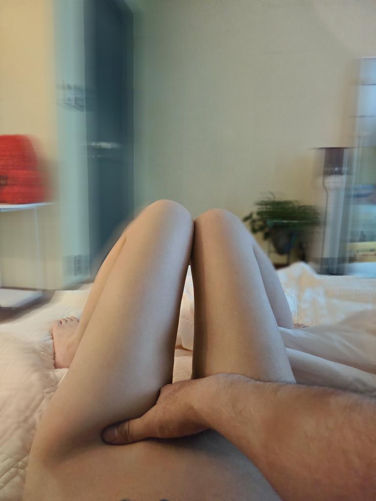 하앙 거긴 부끄럽다궁 😆😆

#에세머커플 #펨섭 #멜돔 #연디