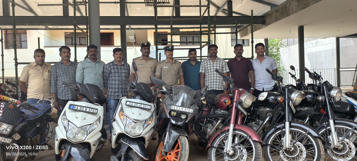 devanahalllips's tweet image. Devanahalli Police Have successfully recovered 35 stolen bikes from habitual bike offender. @BlrCityPolice  @DCPNEBCP  #WeServeWeProtect