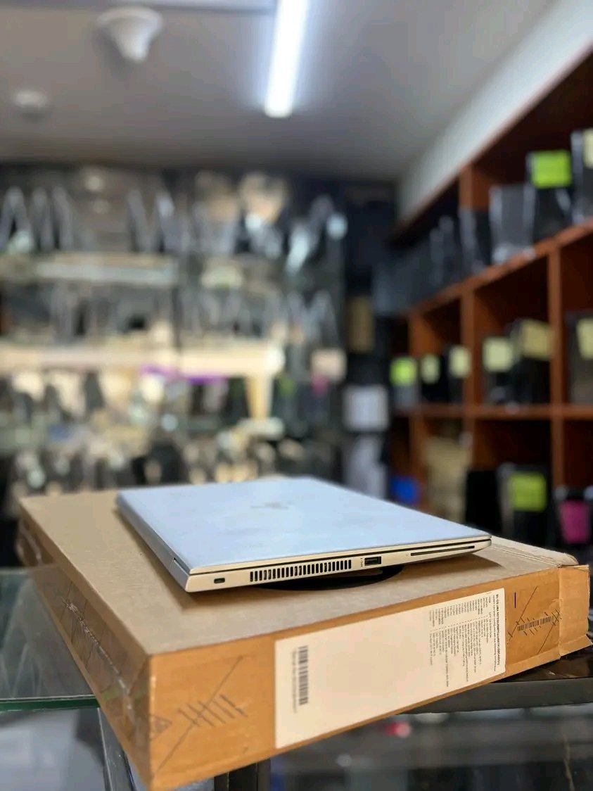 McSympo4's tweet photo. Good morning mutuals.. 
You have a friend that's needs gadgets?? Laptops and phone accessories.. DM . I'm at your service @FontGadgets 
#gadgets #TechStocks https://t.co/ULHKUf5Pga