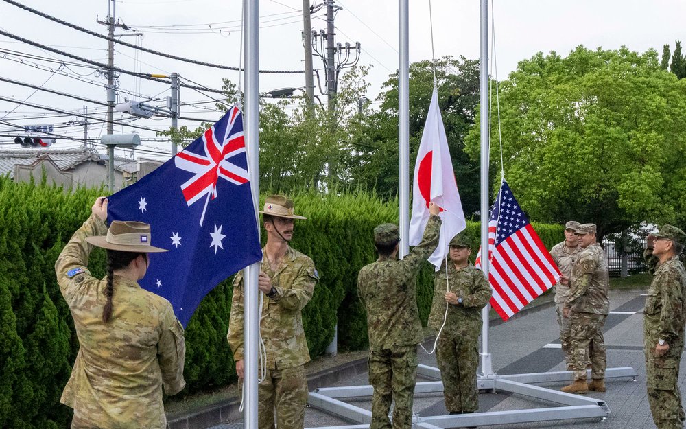 Yama Sakura 89 Ceremonial Flag Raising

Australian Army, Japan Ground Self-Defense Force, and U.S. Soldiers prepare to raise their respective national flags 🇦🇺🇯🇵🇺🇸 during a ceremonial flag raising at Camp Itami, Japan, Aug. 26,2025. #YS89 
(U.S. Army photo by Sgt. Johanna Pullum)