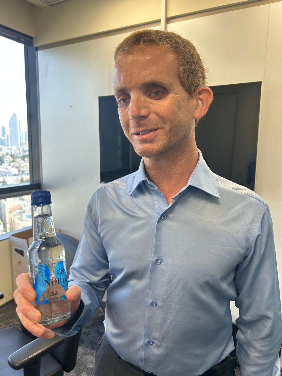 תחשבו עליי מה שאתם רוצים, בירה על הבוקר זה טוב