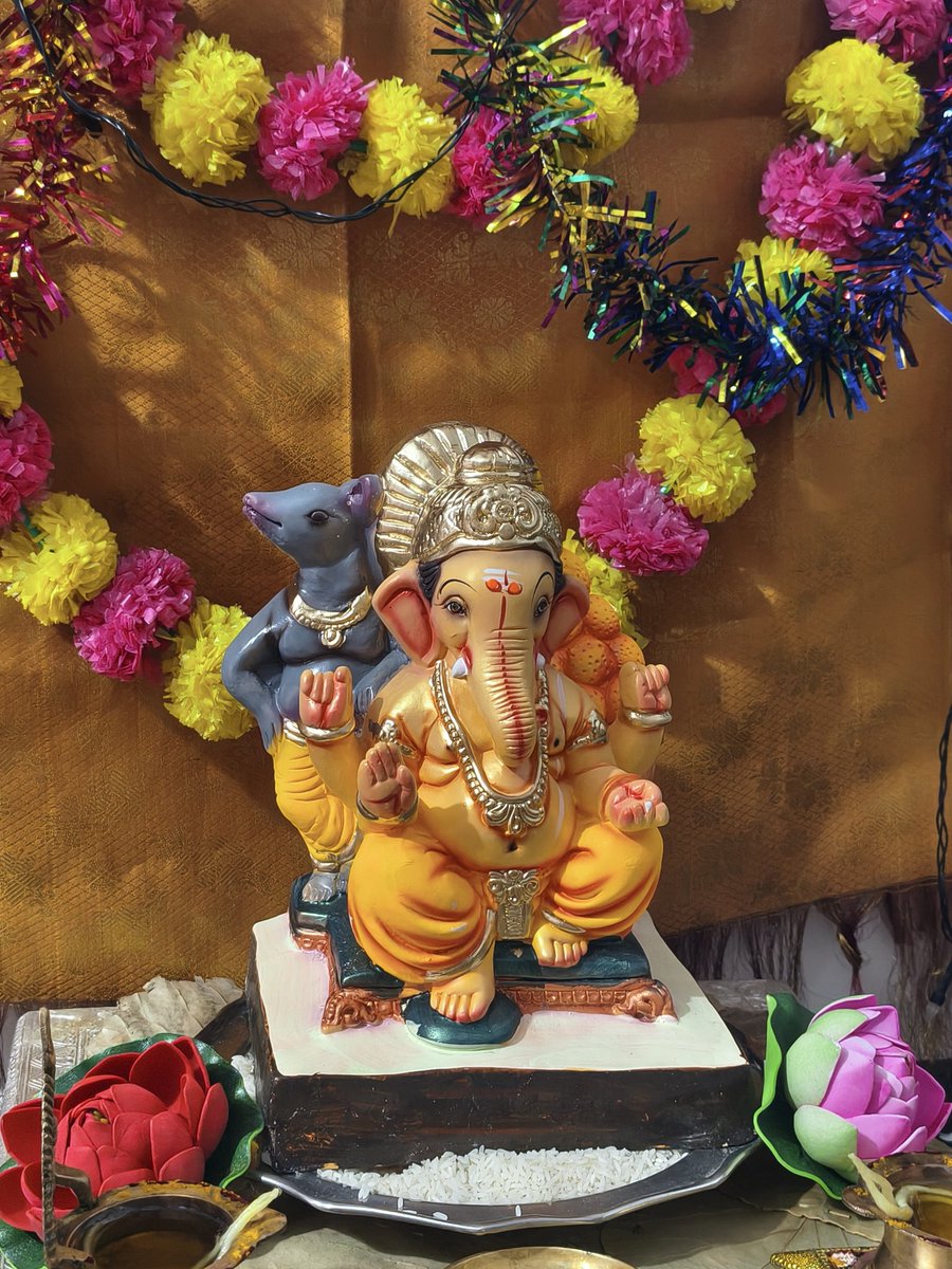 45_lahari's tweet photo. 💗BLESSED✨
#GaneshChaturthi 
#GaneshPuja #VinayakaChaturthi2025 #VinayakaChavithi https://t.co/5ITEuFKfa8