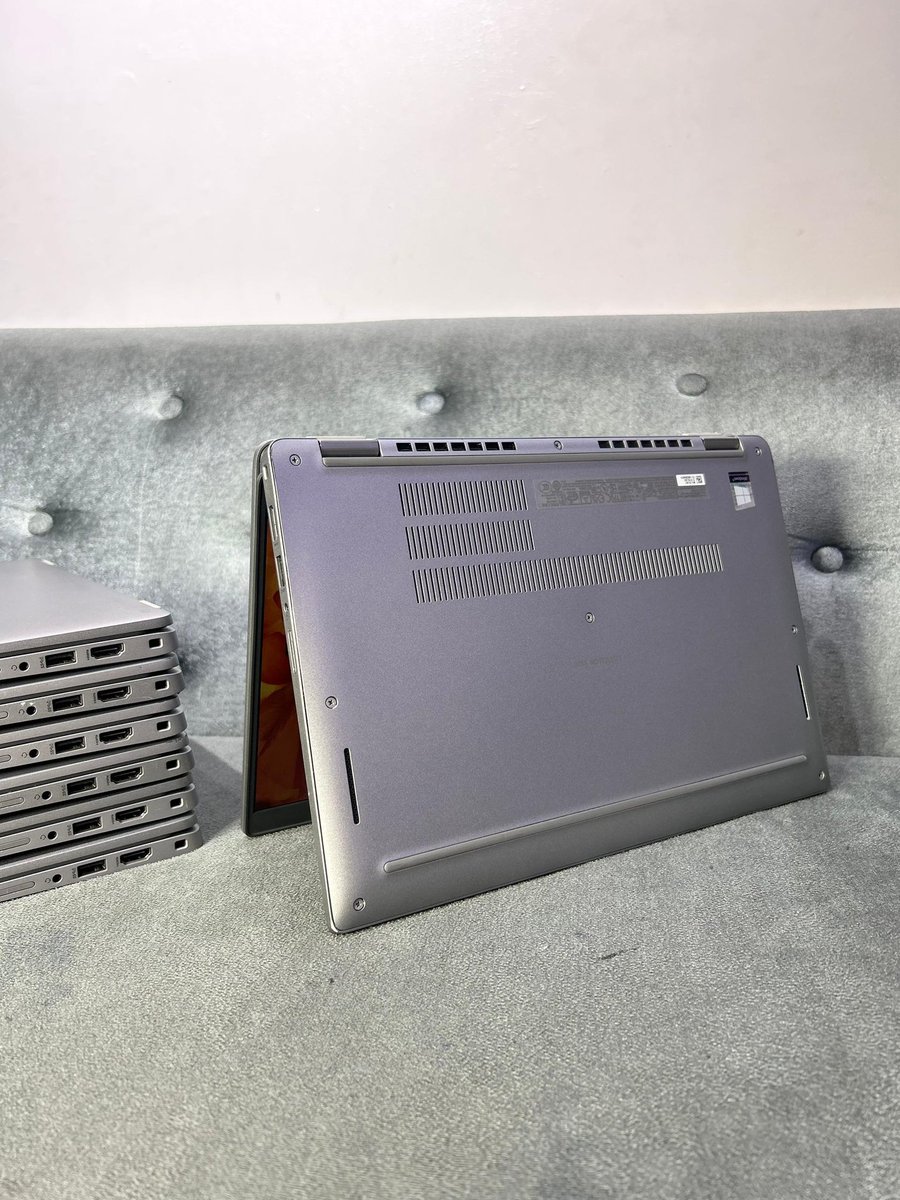 Hot deal ‼️
Dell latitude 5320 
8GB RAM
256GB SSD 
11th gen intel core i5
13.3” full HD 
2.60GHz base frequency up to 4.4GHz max turbo boost
Intel Iris Xe graphic 
Backlit keys
HD webcam 
 
Price: N400,000

Perks:
1 Month Warranty
FREE Delivery 🚚

$MVRK Chisco Ghana