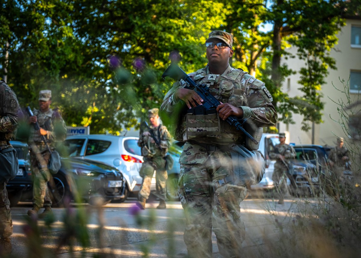 On order, they move.

HHB, 52D ADA BDE, conducted an EDRE at Sembach Kaserne to prove rapid deployment is more than a standard — it’s a mindset.

📸 by Sgt. Luis Garcia