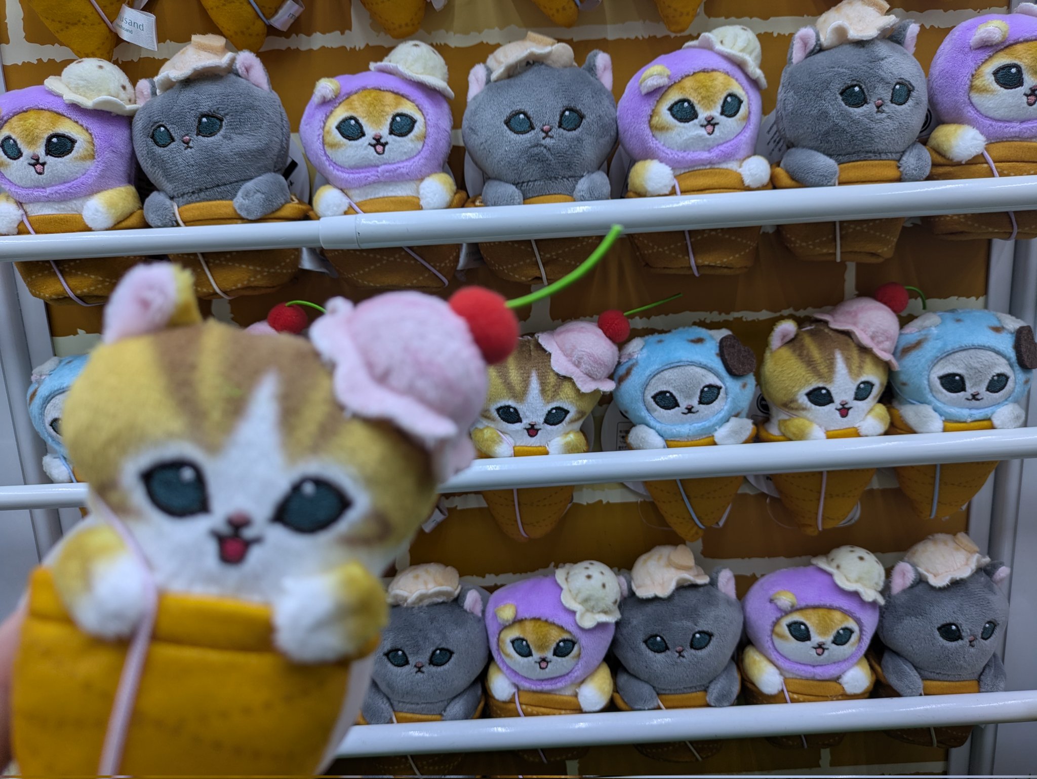 アメキャラおすそ分けファイル＆マクドナルド＆マリリン＆シンプソンズ増量限定1♡ アメキャラ☆おすそ分けセット① - メルカリ