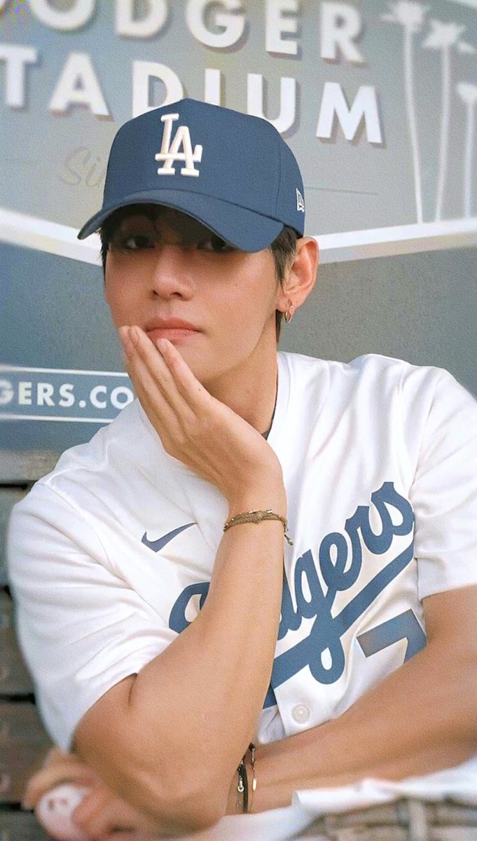 KIM TAEHYUNG