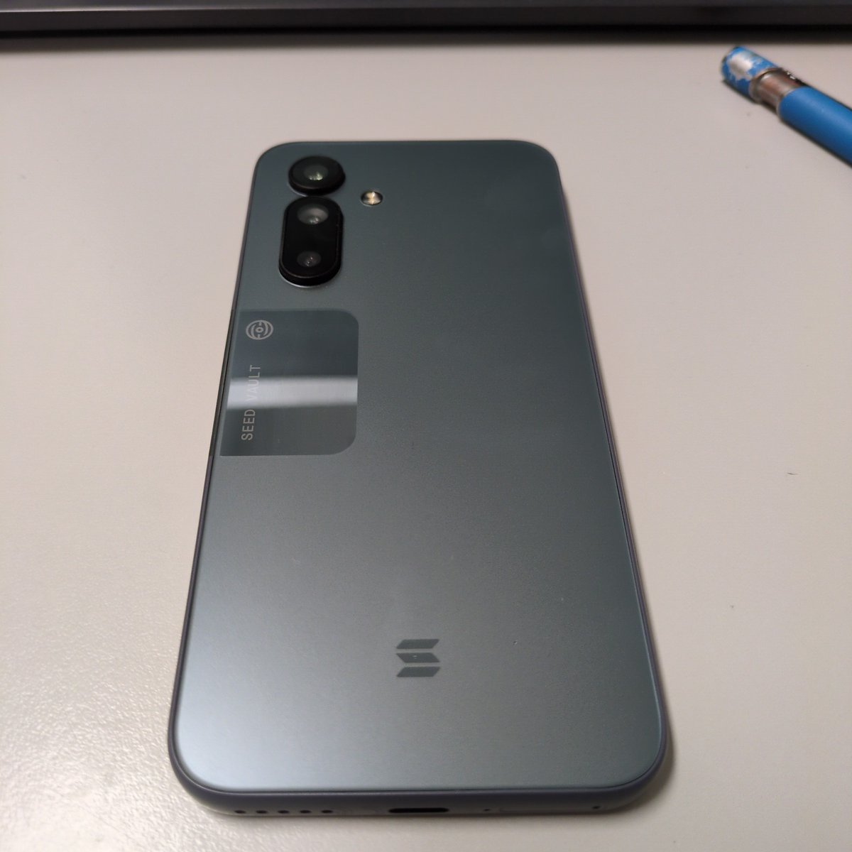 Finally the <a href="/solanamobile/">Seeker | Solana Mobile</a> found his home