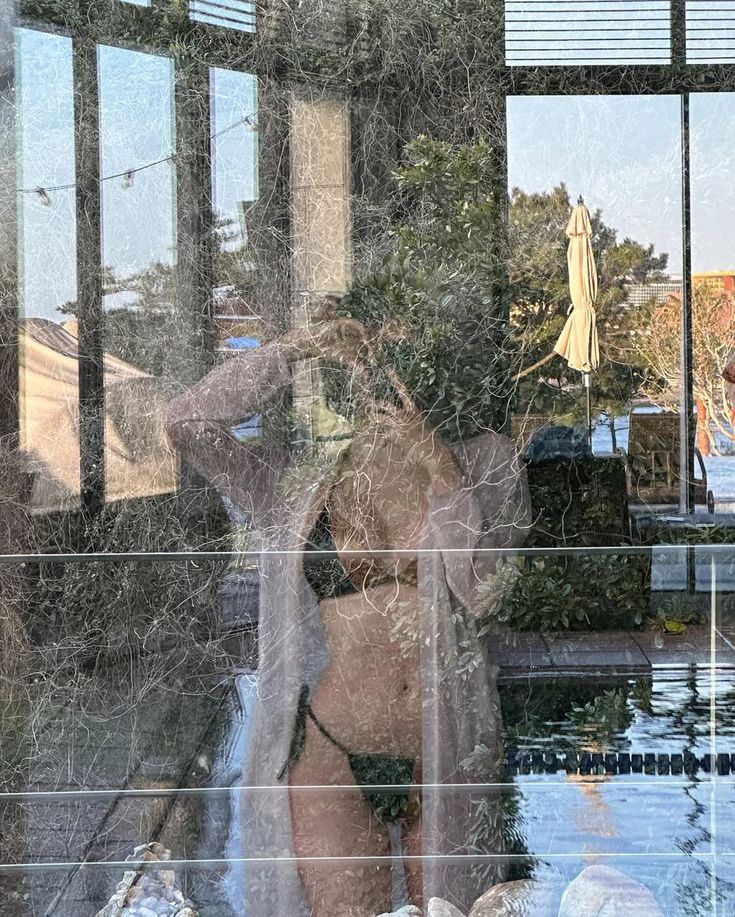 ngoi lên sau bao ngày lặn