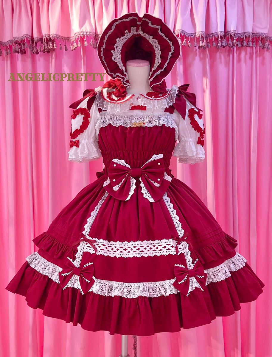 ♡リボンシャーリングジャンパースカート
♡ワイン
¥35,200(税込)

秋冬にもおすすめなワインはお人形のような雰囲気に♪
Sweet Frillボンネットをあわせて王道ロリータコーデにするのも可愛いです❤︎