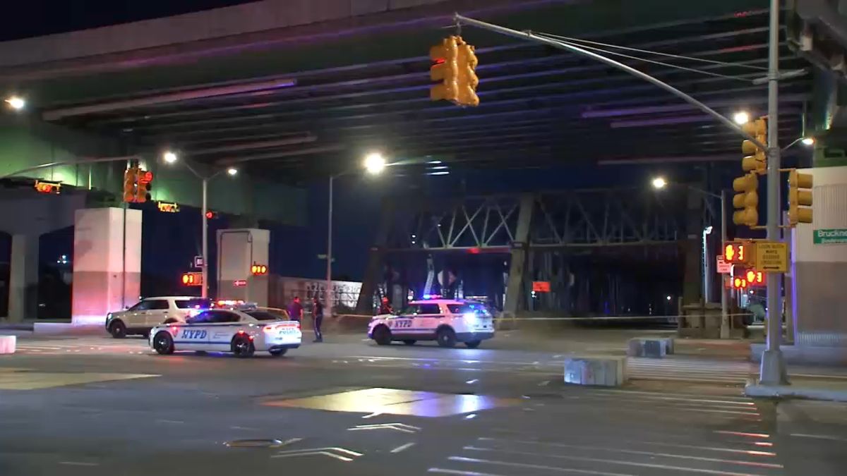 32-year-old pedestrian killed in hit-and-run in the Bronx abc7ny.com/post/bronx-hit…