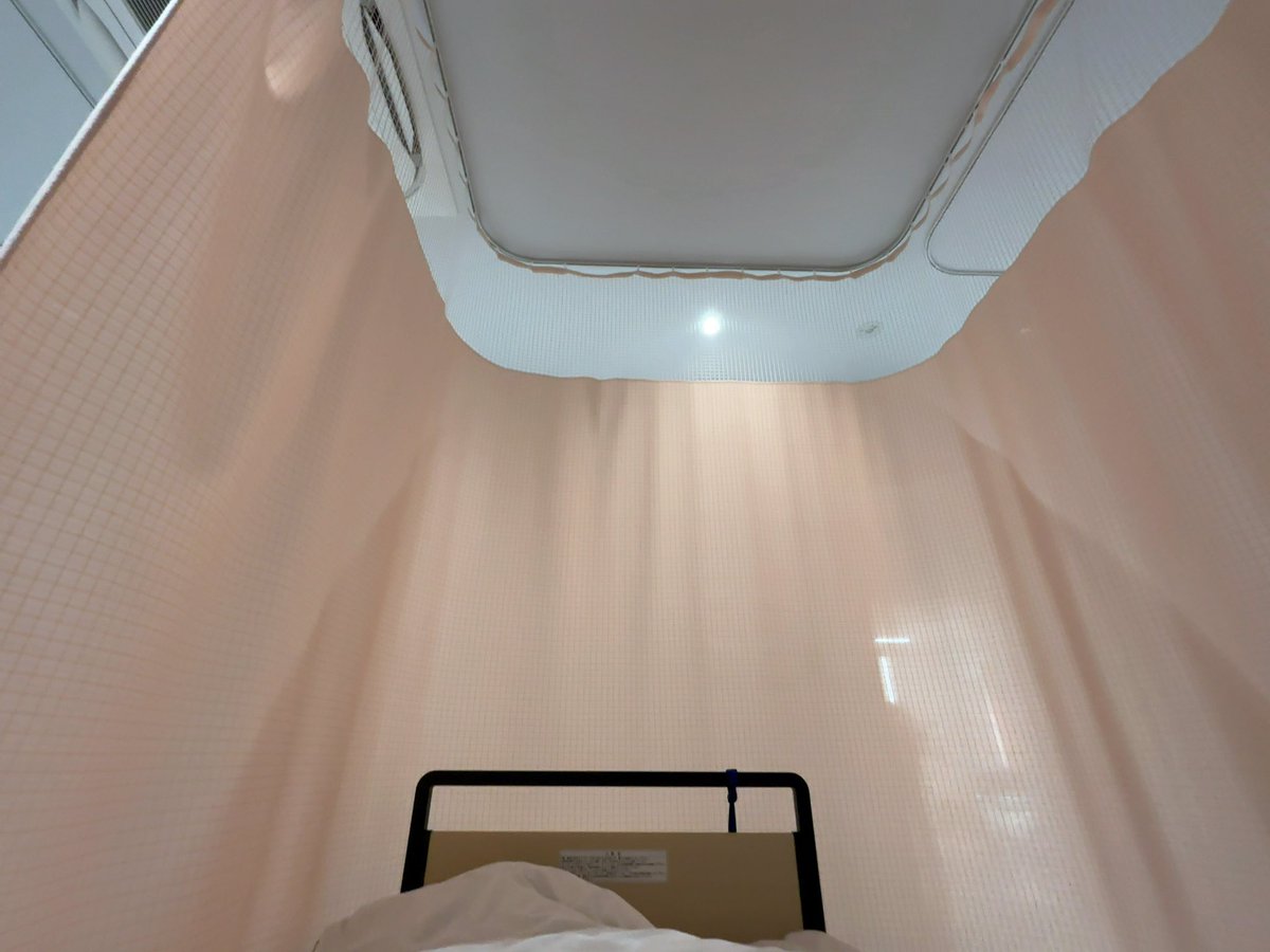 昨日は万博会場で倒れて、救護室パビリオンに運ばれてしまいました🥲

回復したとき、カルテに中学生くらいの10代男性ひとりって書かれてて笑っちゃったけど...お世話になりました😂

熱中症にはみんな気をつけてね🤕