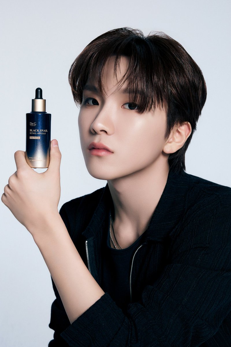 My woonmyungzzzzz. Their honey skinn I'm meltinggfgg