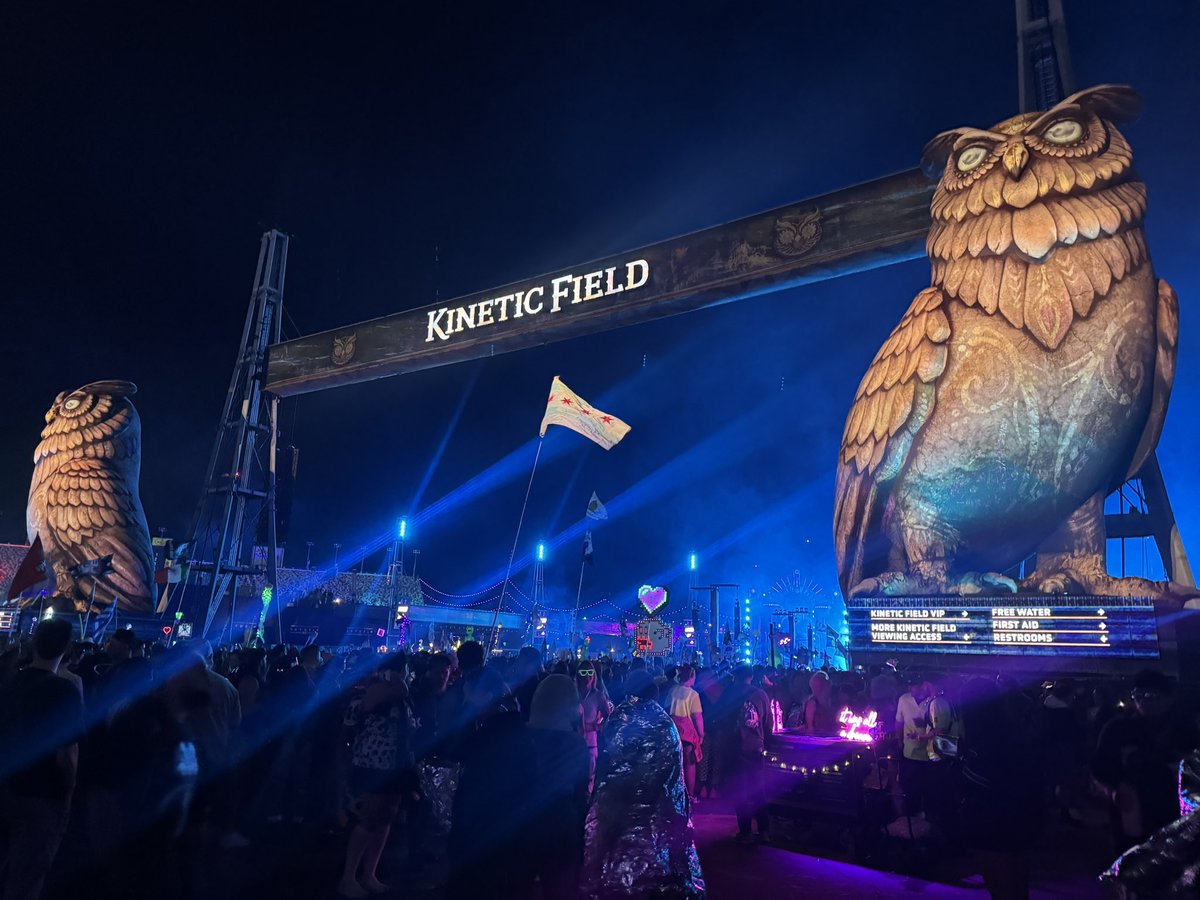 boog117's tweet photo. I wish it was May already going to @EDC_LasVegas with my dad next year https://t.co/XNLA6NDmHT